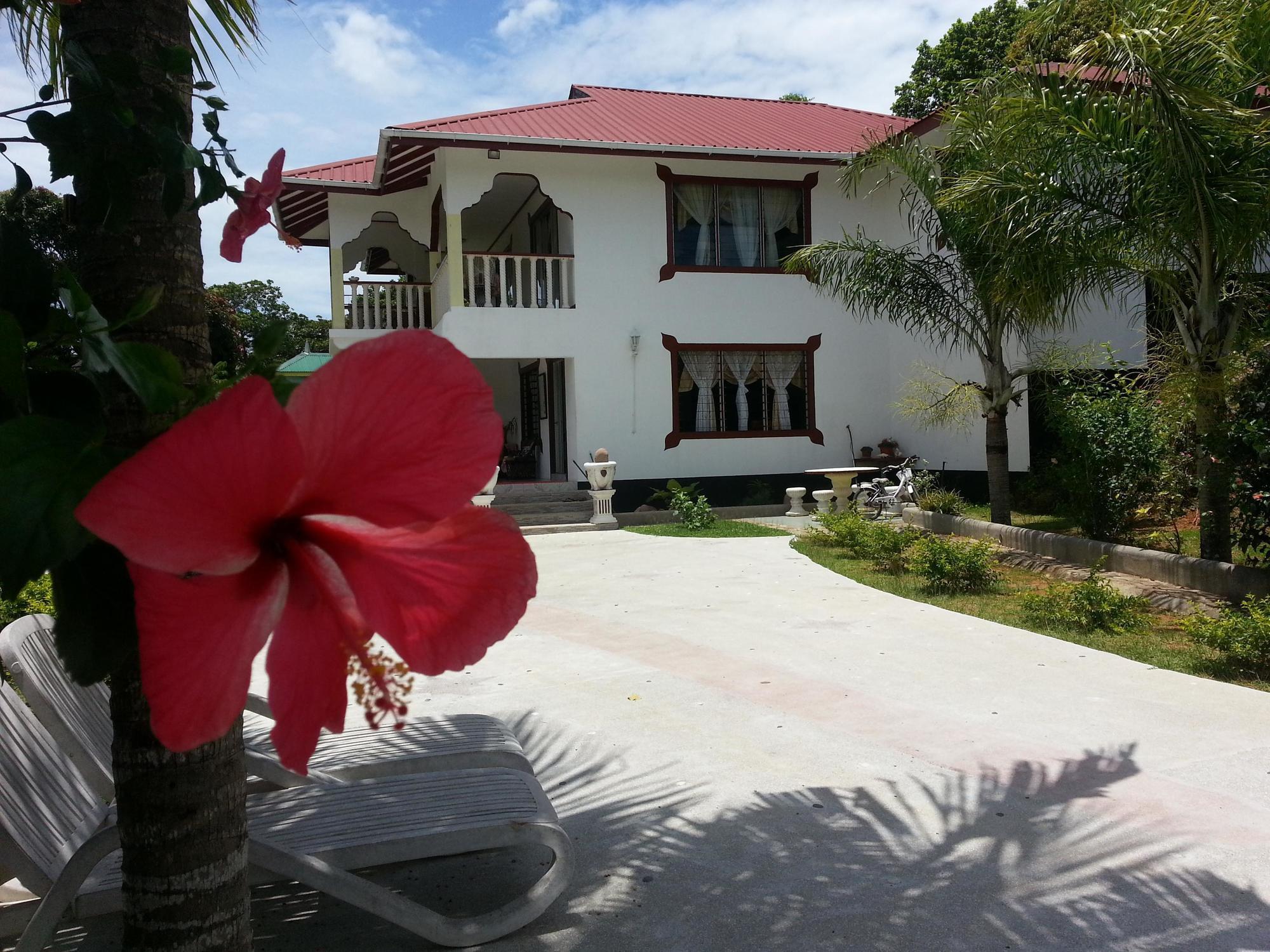 Zanboza Guesthouse La Digue  Extérieur photo