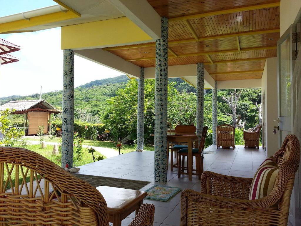 Zanboza Guesthouse La Digue  Extérieur photo