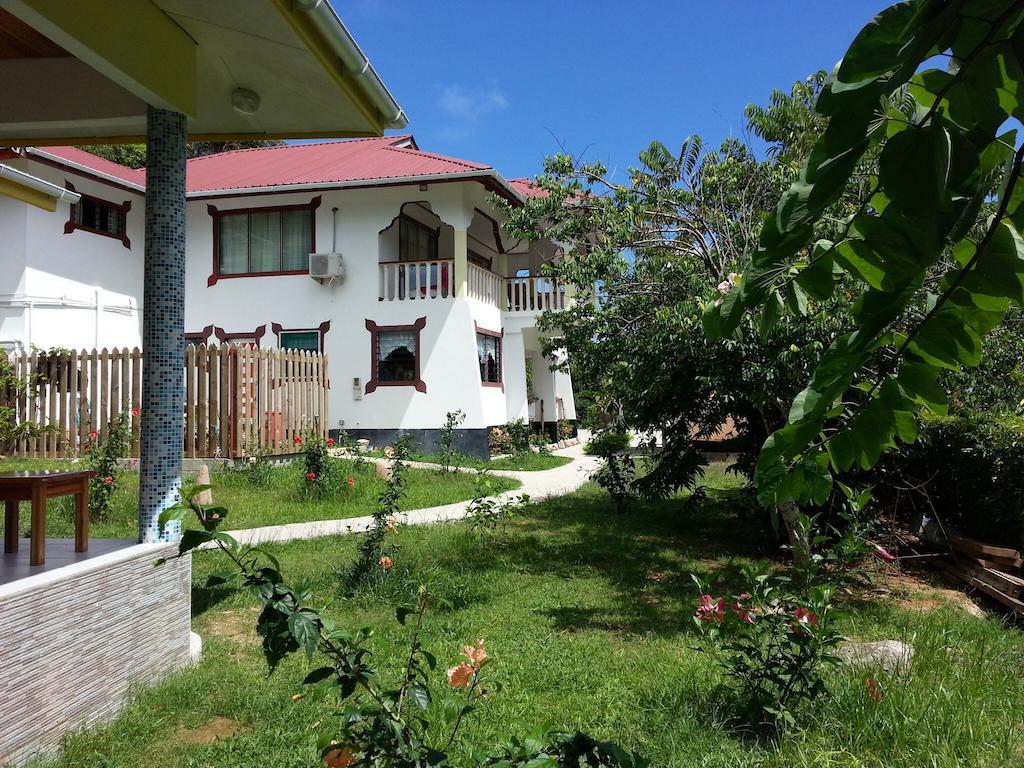 Zanboza Guesthouse La Digue  Extérieur photo