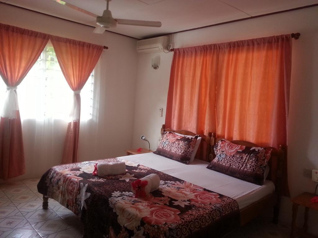Zanboza Guesthouse La Digue  Chambre photo